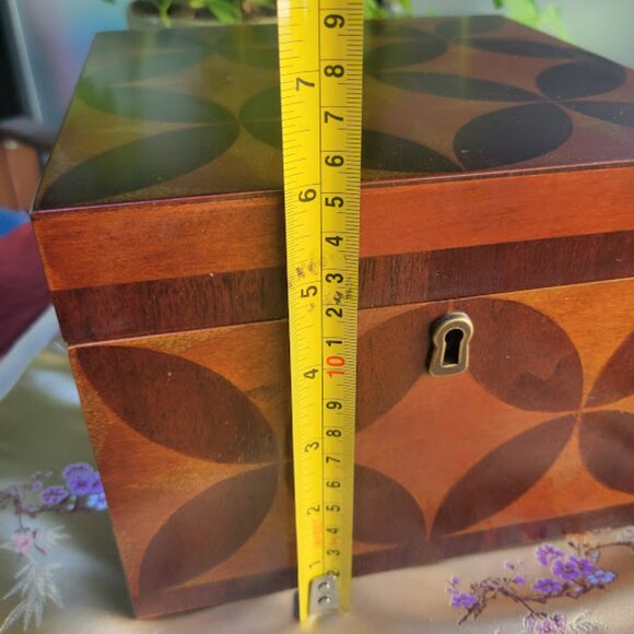 wood inlay Jewelry Box - Picture 10 of 11